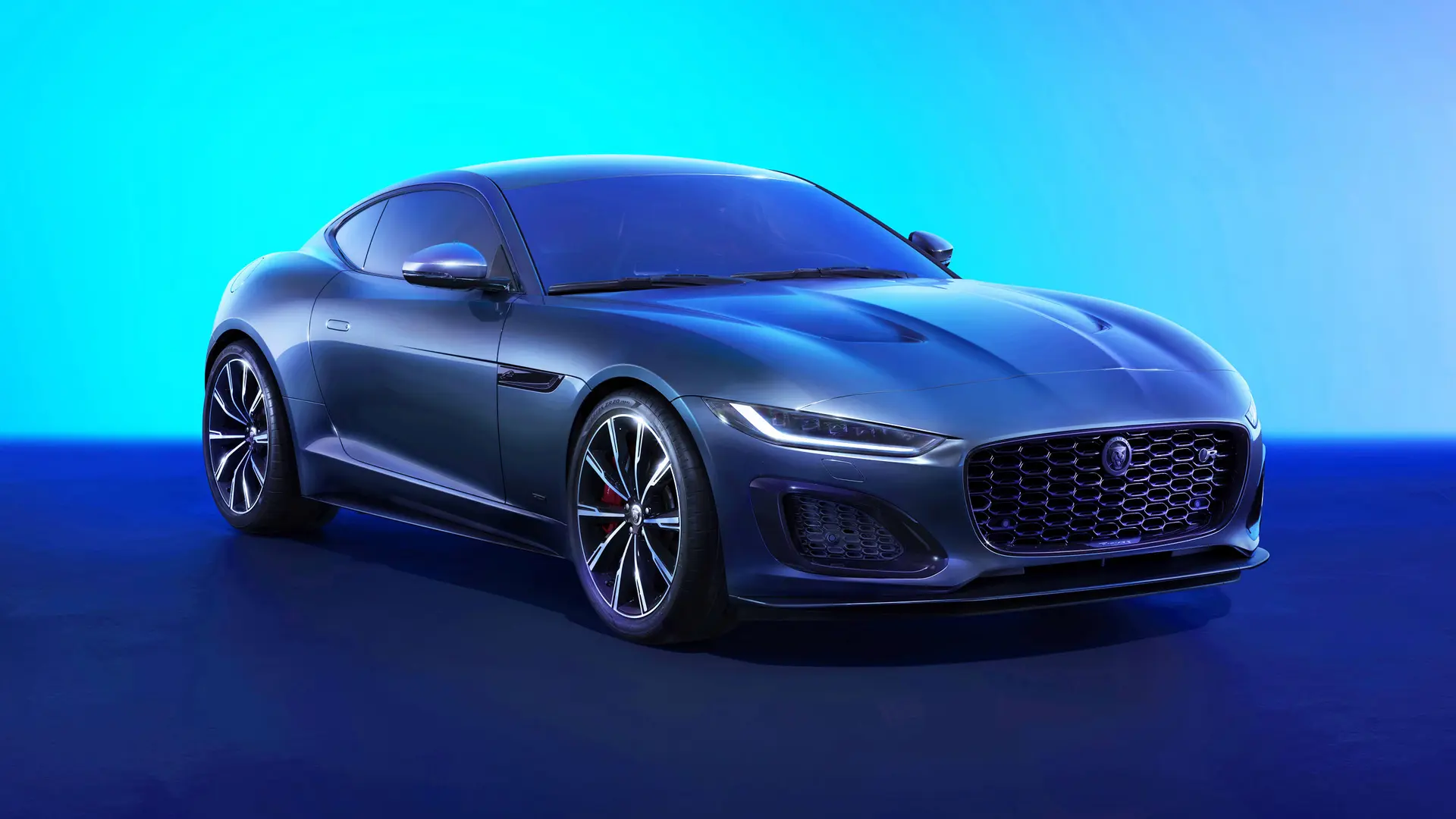 جاگوار F-Type با طراحی جلو منحصر به فرد و گریل بزرگ