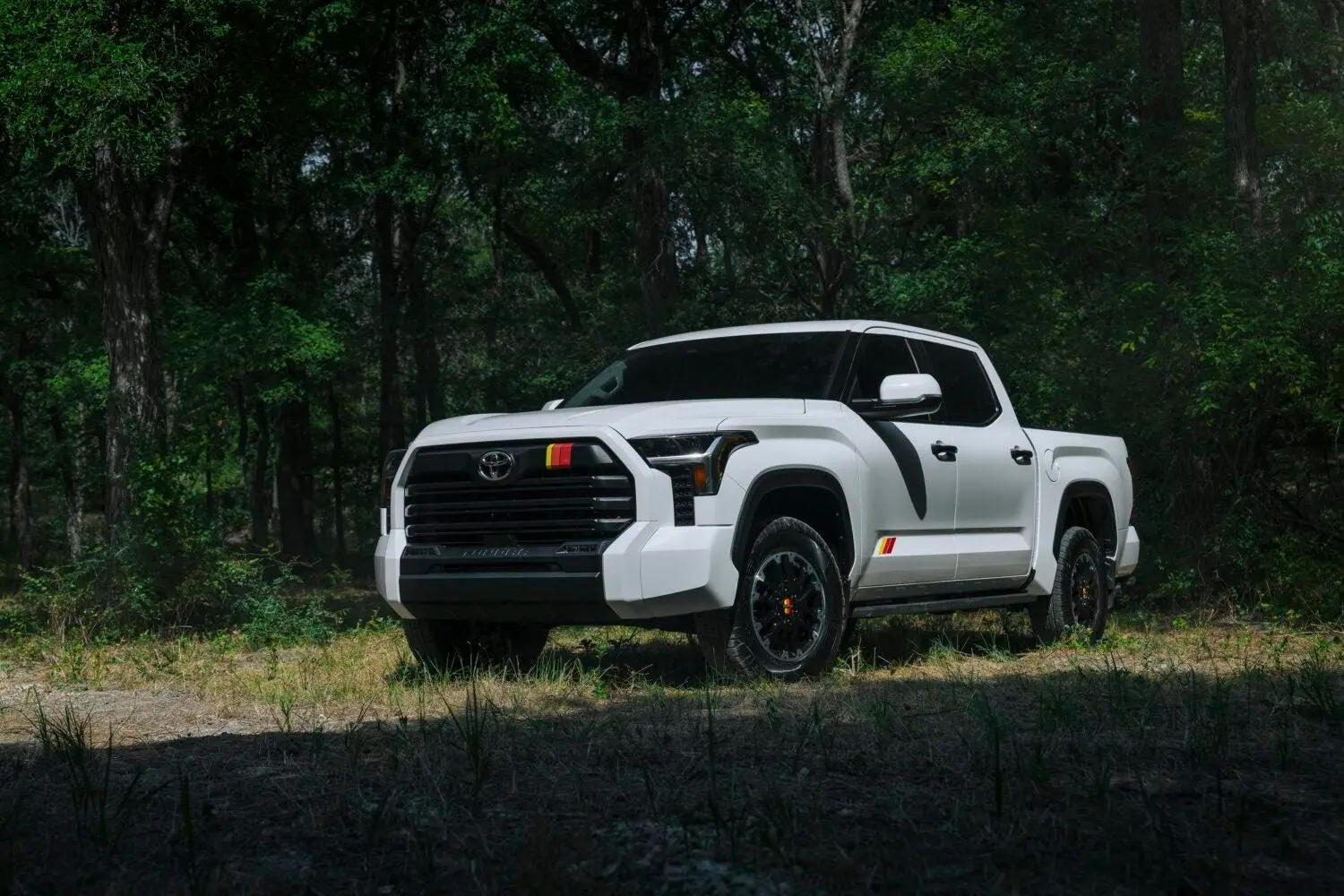بررسی Toyota Tundra؛ مشخصات فنی و توانایی‌ها