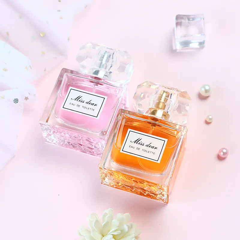 بوتیل عطر با حجم ۱۰۰ میلیلیتر و طراحی ساده
