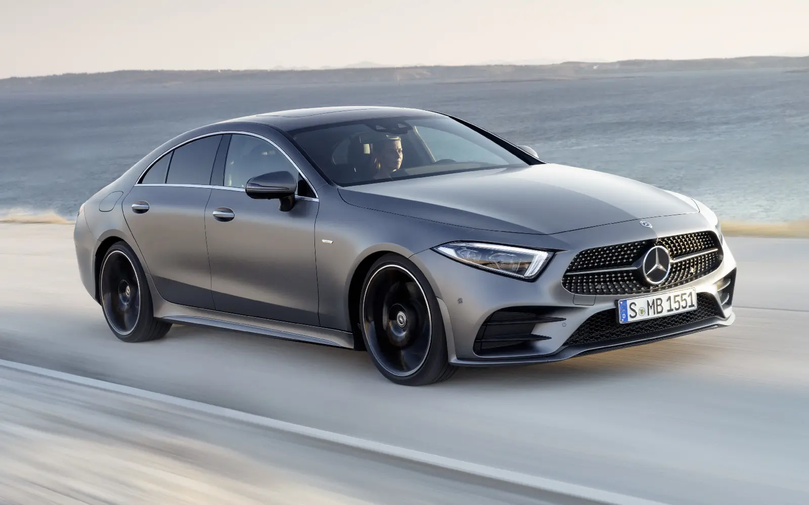 مرسدس بنز CLS با طراحی خارج از کادر و چراغهای LED پیشرفته