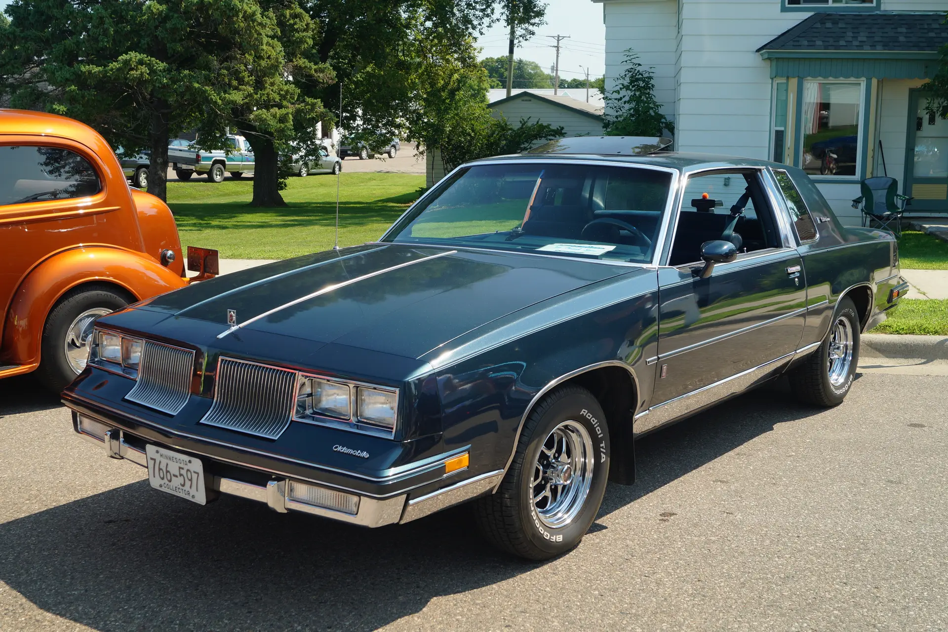Oldsmobile Cutlass Supreme مدل ۱۹۸۶ با طراحی مدرن و خطوط تیز
