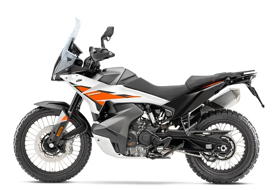 موتورسیکلت KTM 790 Adventure با طراحی مدرن و نور جلو LED
