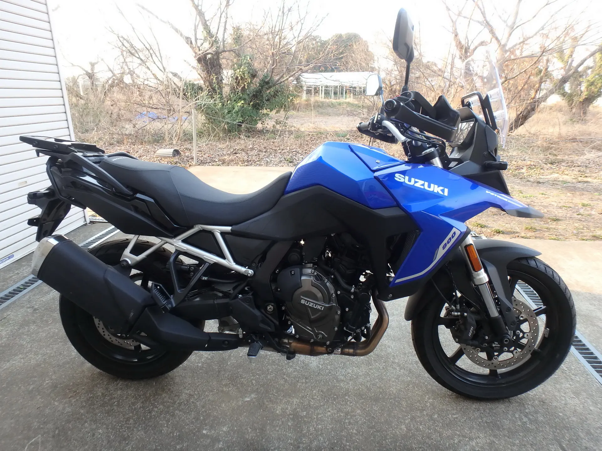 موتورسیکلت سوزوکی V-Strom 800 با طراحی مدرن و موتور قدرتمند