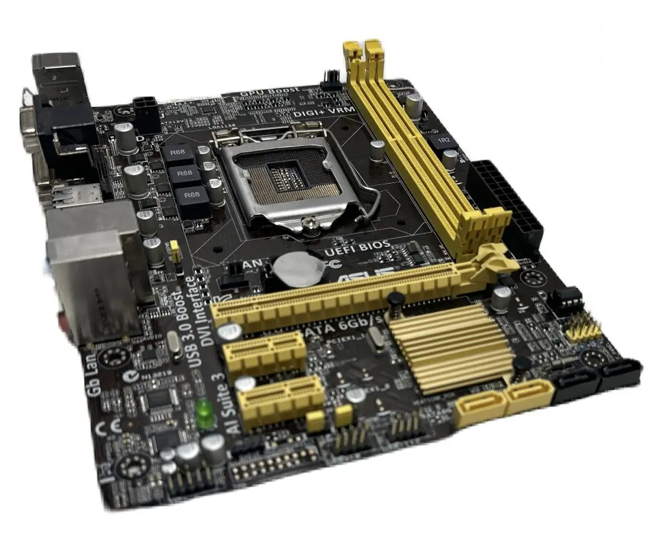 اسلات PCIe در مادربرد برای نصب کارت گرافیک