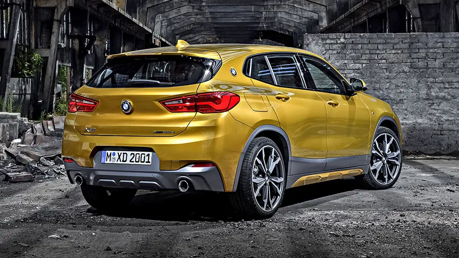 داشبورد دیجیتال و نمایشگرهای بزرگ در کابین BMW X2