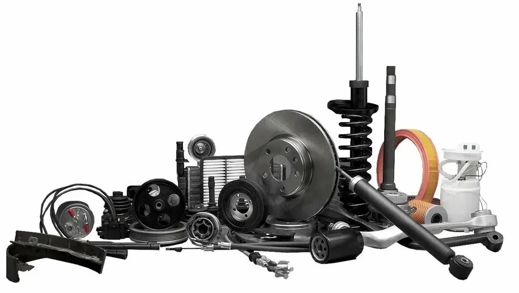 قطعات خودرو با کیفیت و استاندارد در یک انبار تخصصی