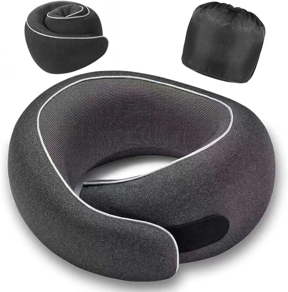نمونه‌ای از بالش گردنی با طراحی انعطاف‌پذیر و پشتیبانی memory foam