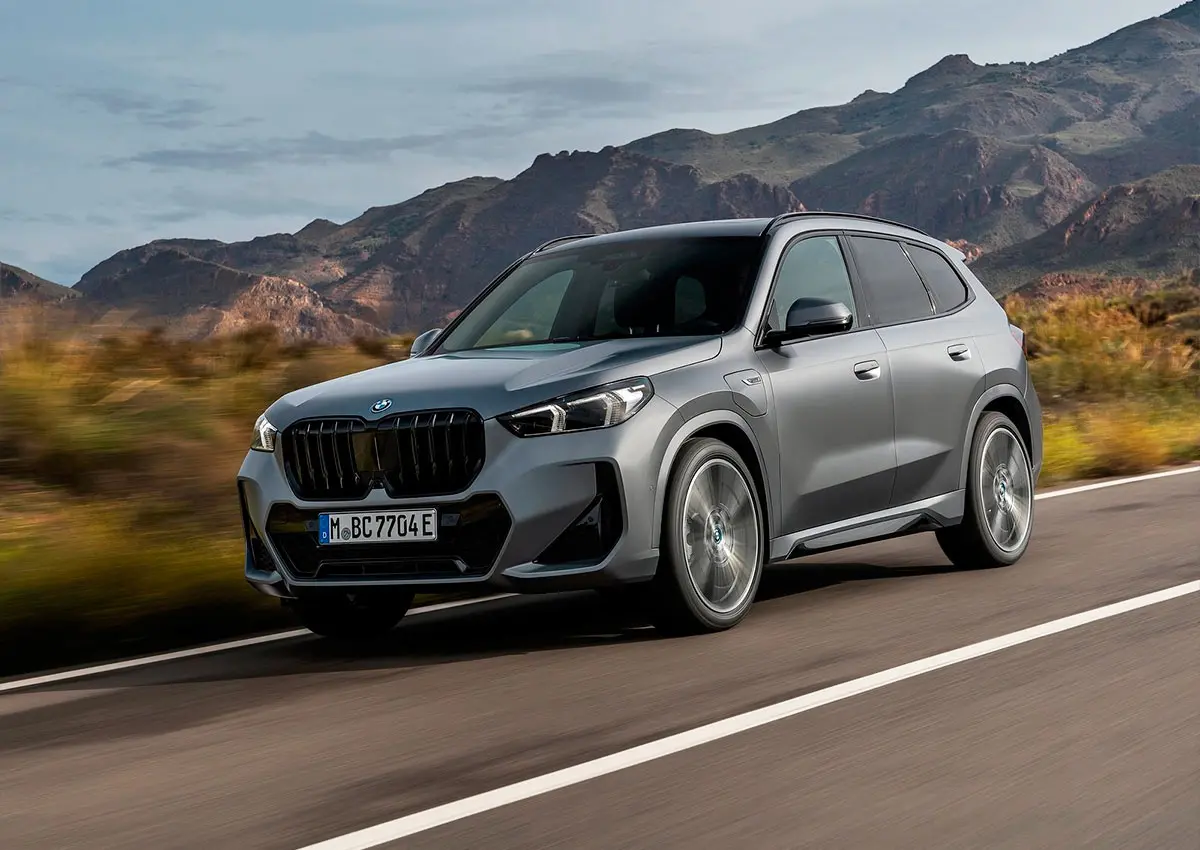 داشبورد دیجیتال BMW X1 با نمایشگر مرکزی بزرگ