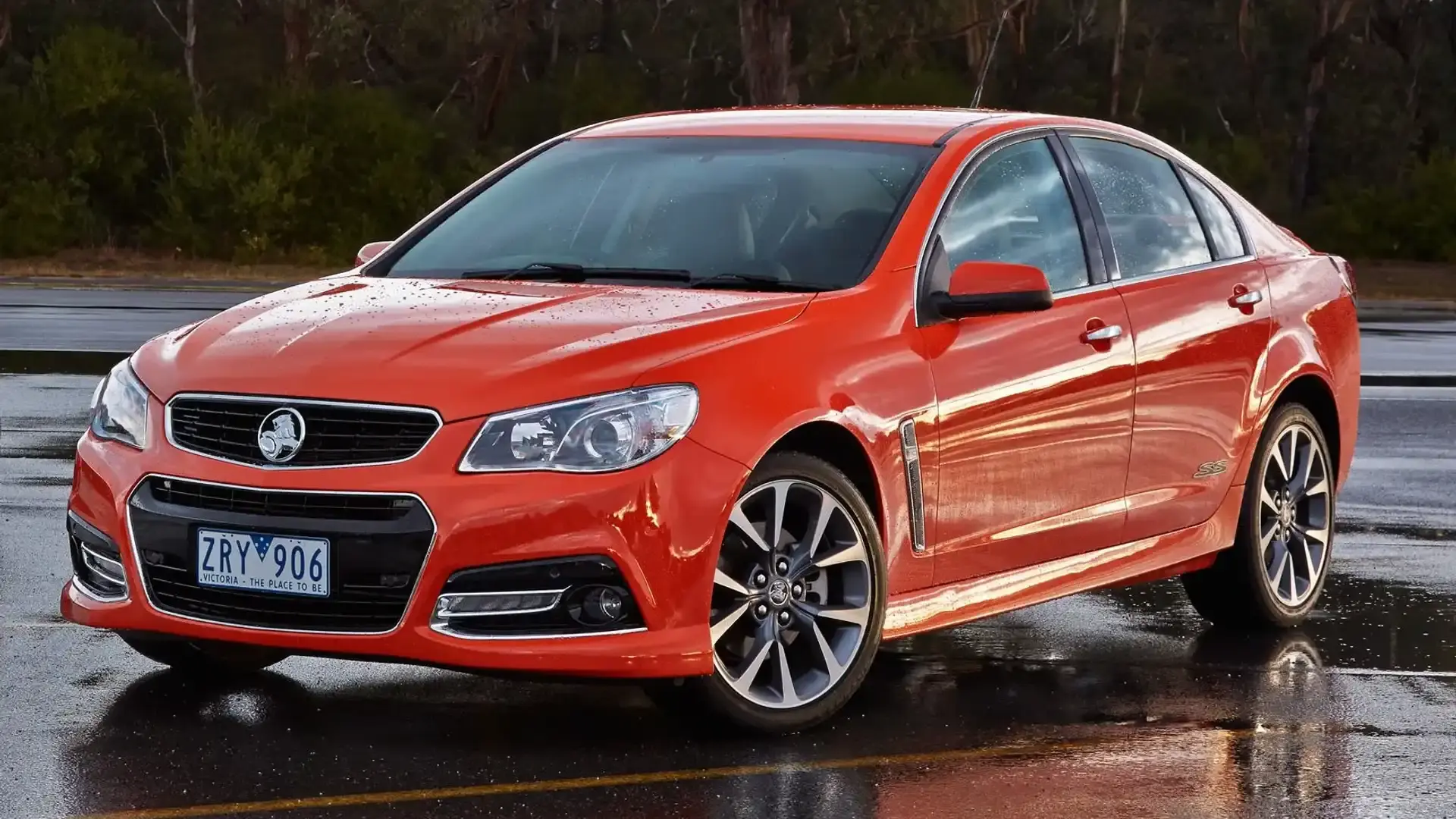 هولدن کامودور VF با طراحی مدرن و موتور V8
