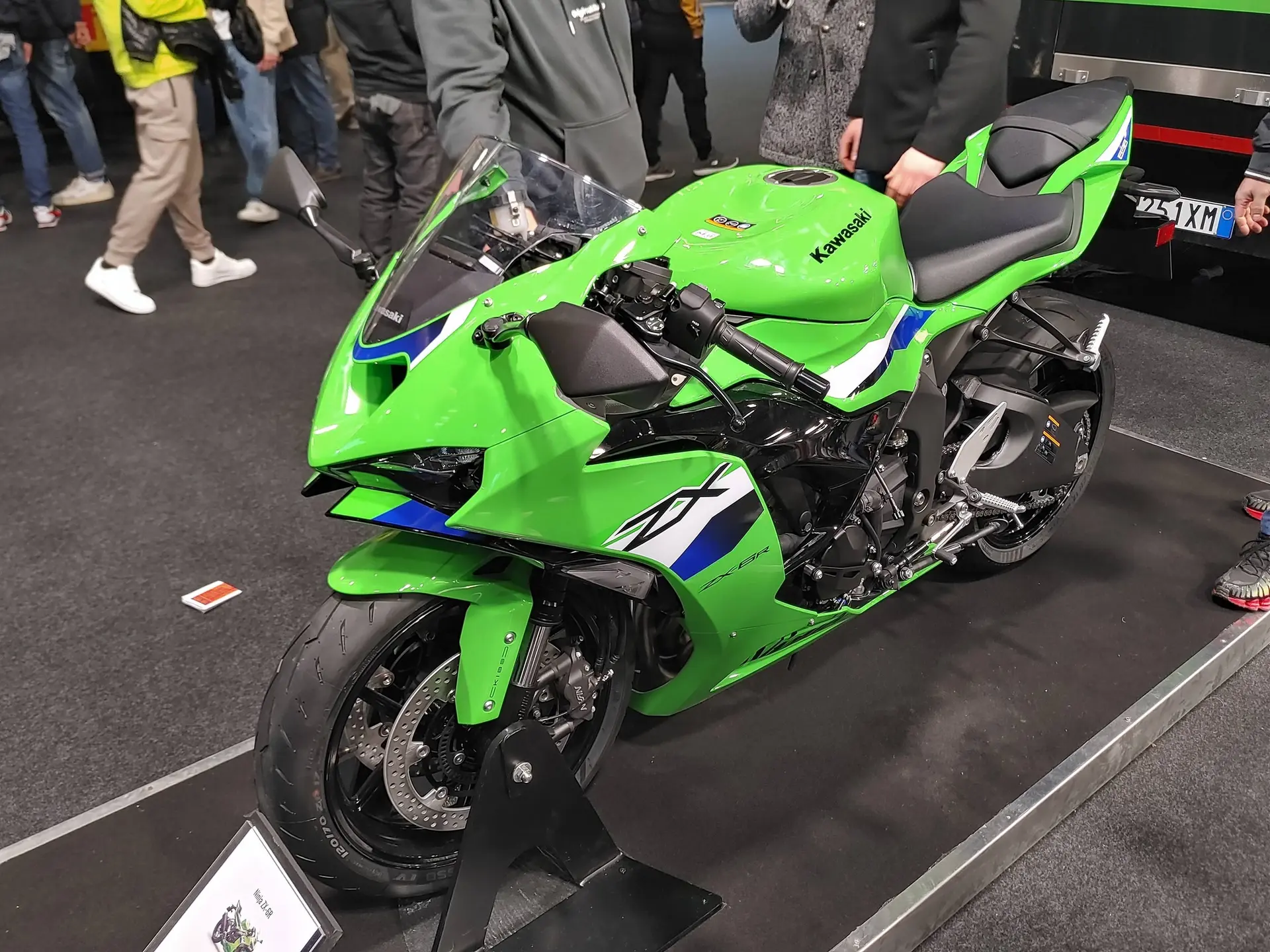 کاوازاکی نینجا ZX-6R با طراحی مدرن و خطوط تیز