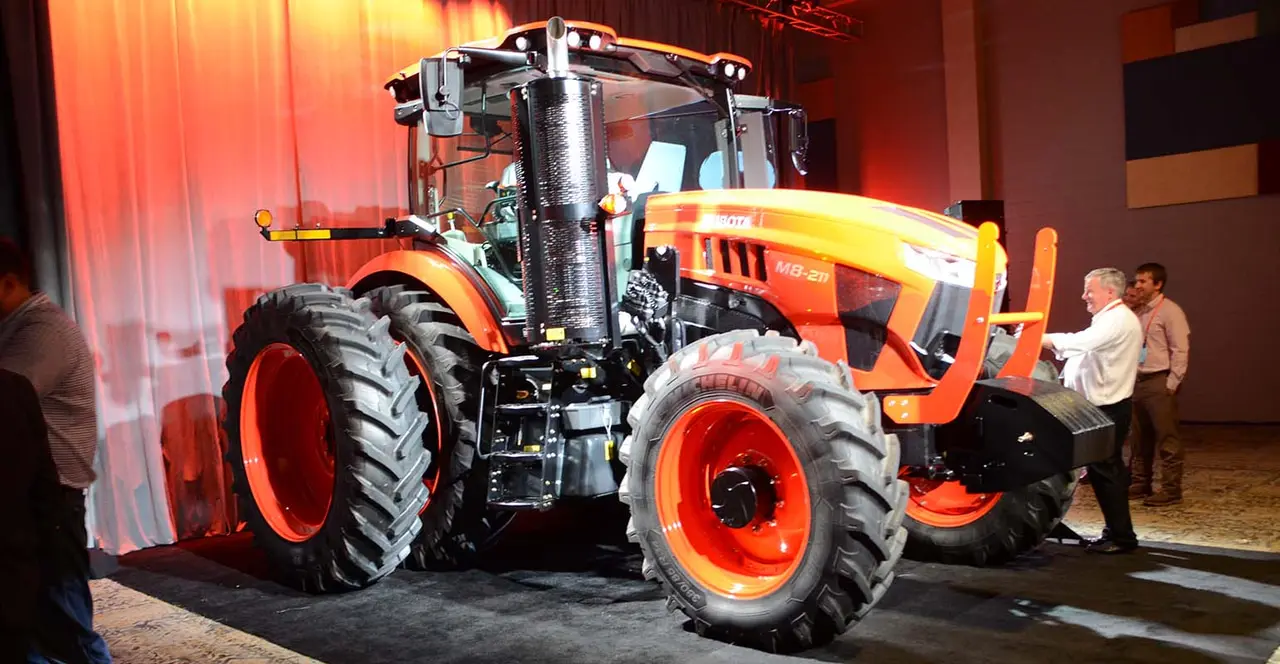 بررسی کوبوتا M8 (Kubota M8)؛ مشخصات فنی تراکتور