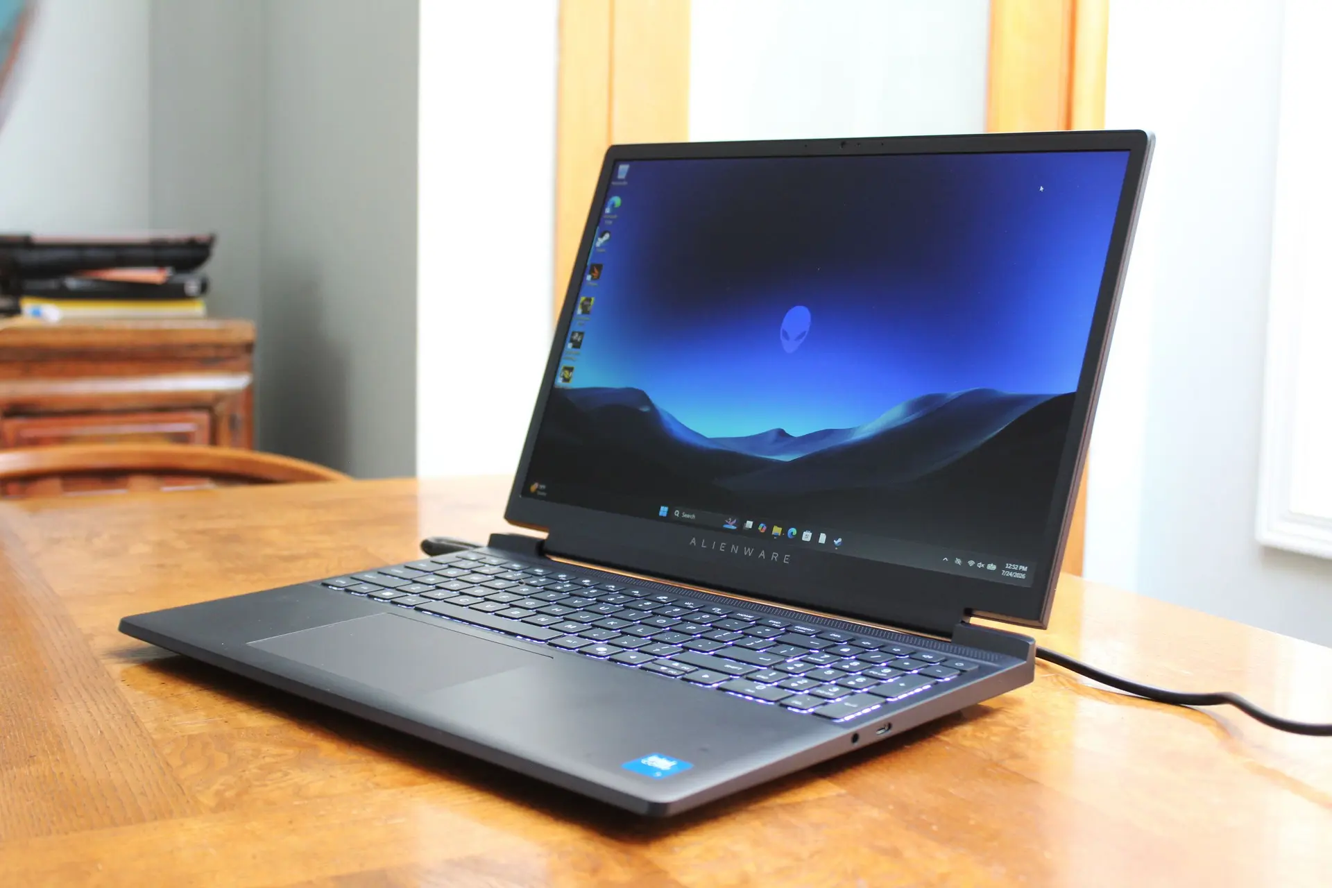لپتاپ گیمینگ Alienware با صفحه نمایش با کیفیت و نرخ تازهسازی بالا