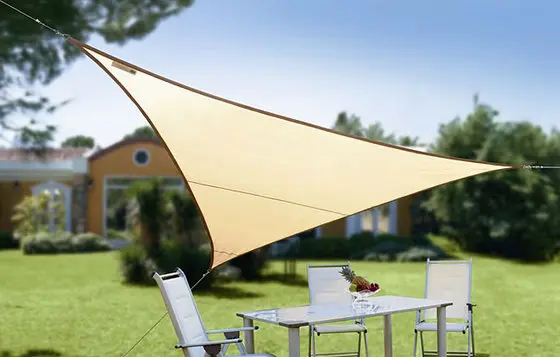 نمونه پارچه آفتابگیر با بافت ضدآفتاب و محافظت از اشعه UV