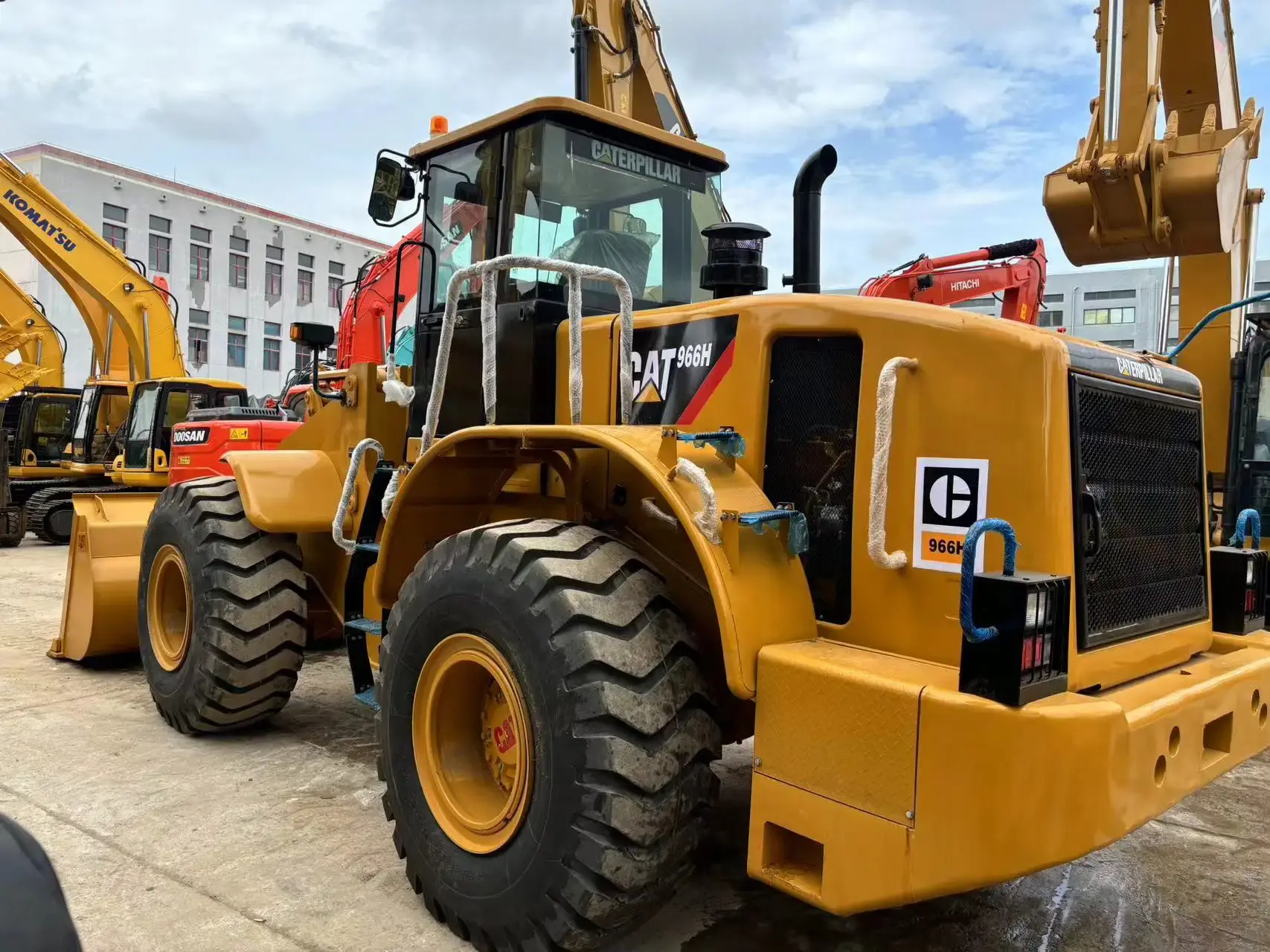 بررسی Caterpillar 966 (کاترپیلار ۹۶۶)؛ مشخصات فنی و توان عملیاتی