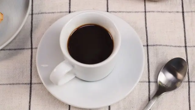 دستگاه اسپرسو و پودر قهوه ریز آسیاب شده