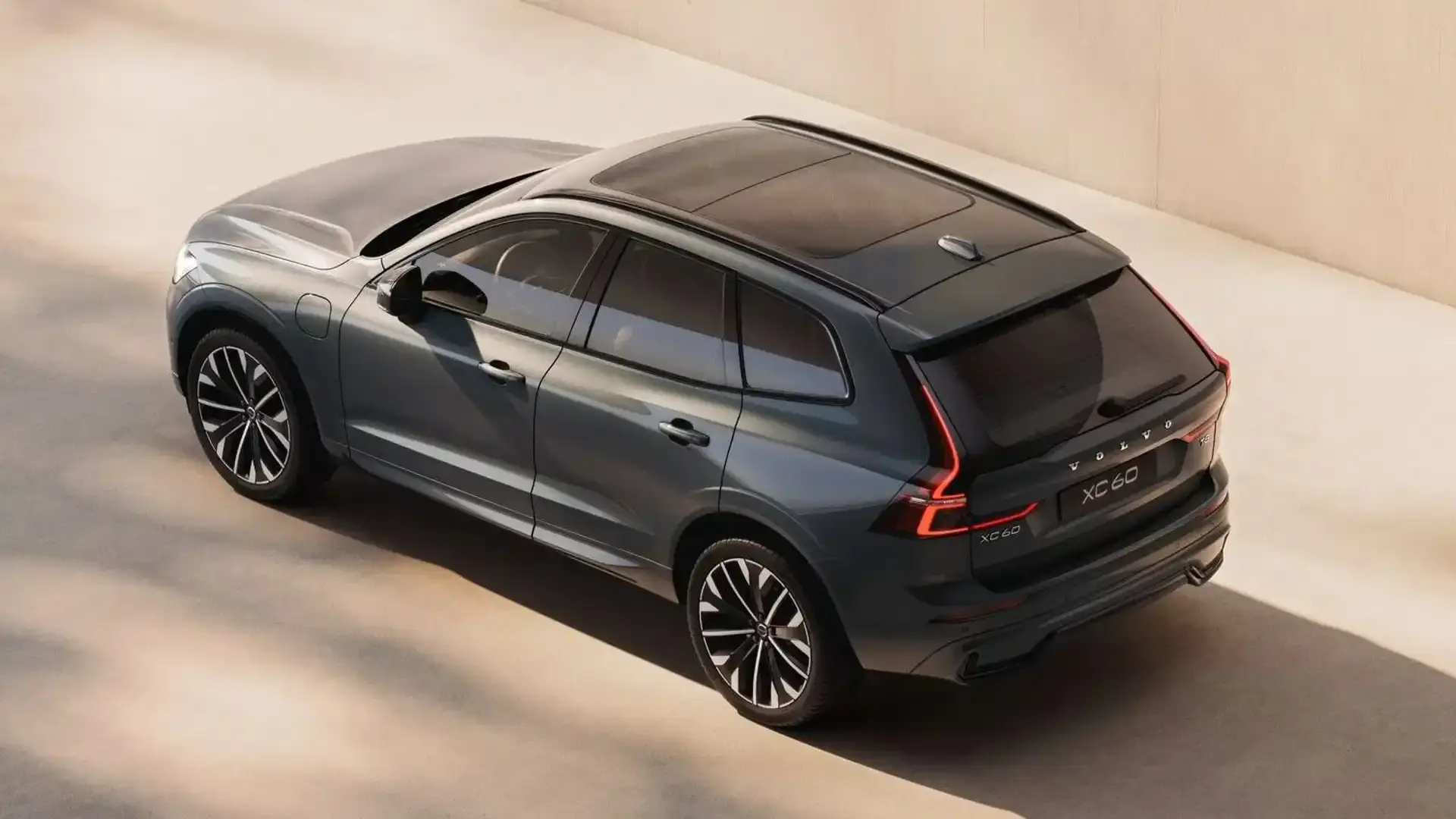 چراغ‌های LED پیشرفته و طراحی جلوپنجه Volvo XC60