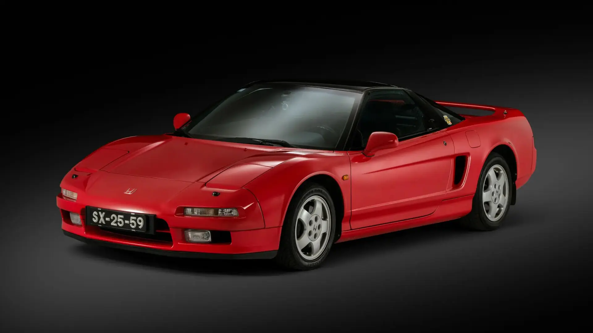 آیرتون سنا با هوندا NSX، نمادی از ارتباط این خودرو با مسابقات و عملکرد