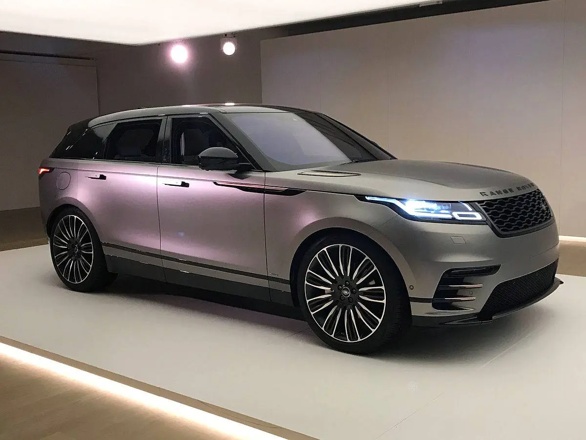 بررسی رنجروور ولار (Range Rover Velar)؛ مشخصات فنی و امکانات