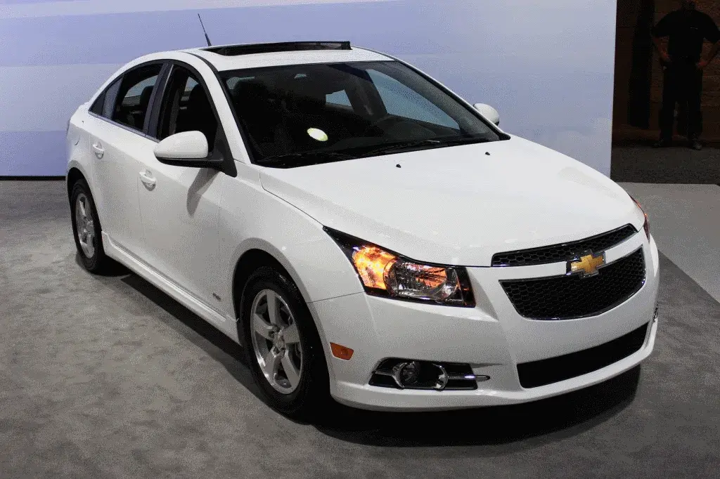 شروتی Cruze با طراحی مدرن و خطوط صاف در کلاس سدان متوسط