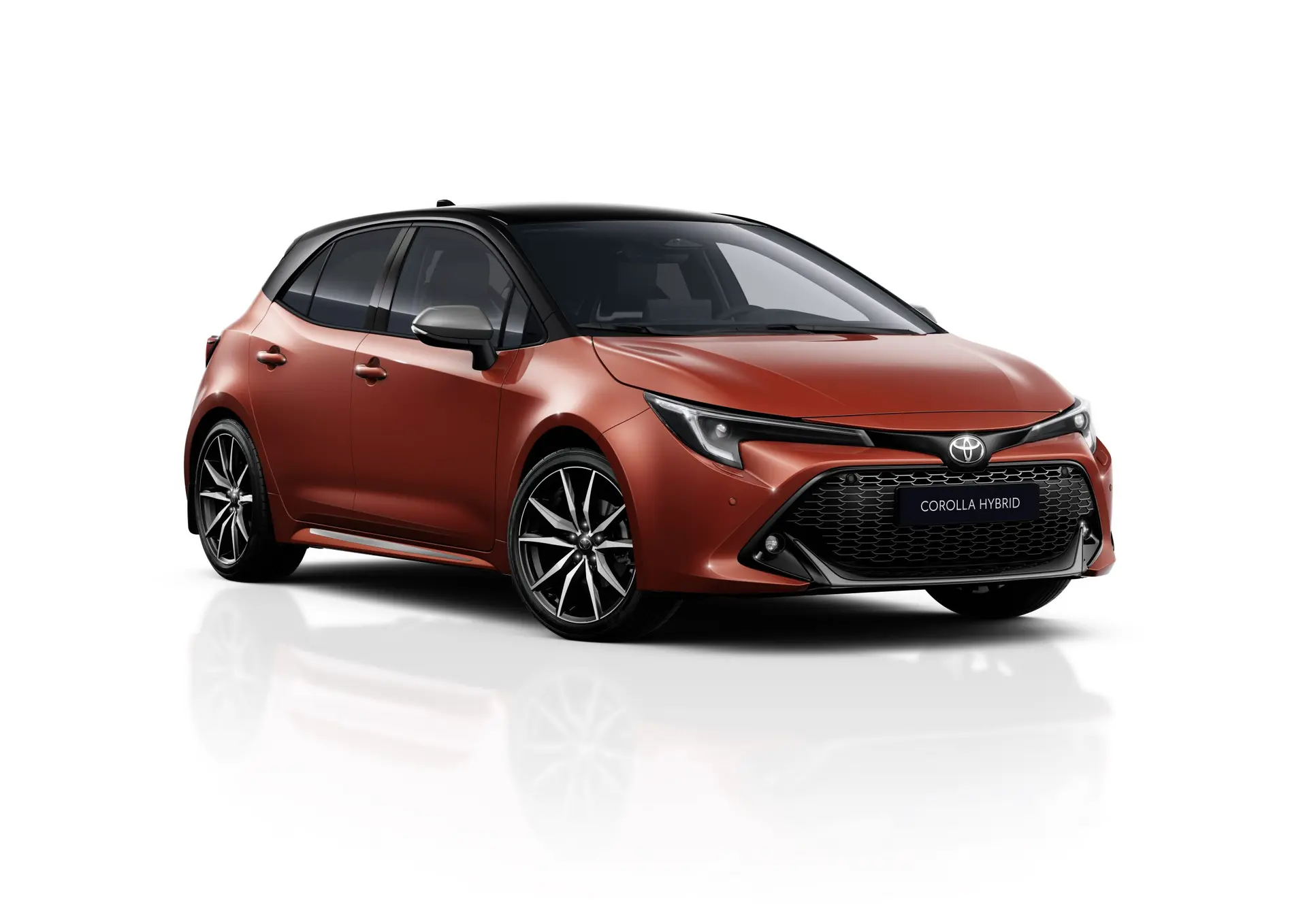 طراحی جلو Toyota Corolla با چراغهای مدرن و گریدیل جدید