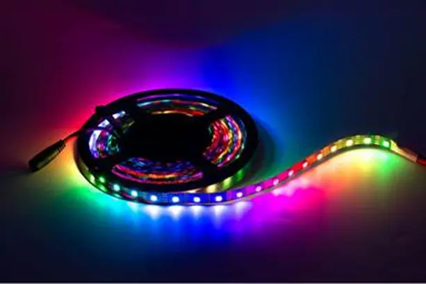نورافکن RGB حرفهای با امکان کنترل از راه دور برای عکاسی محصول