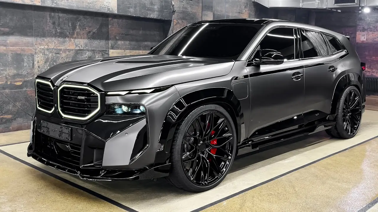 طراحی بیرونی BMW XM با خطوط تیز و چراغهای LED پیشرفته
