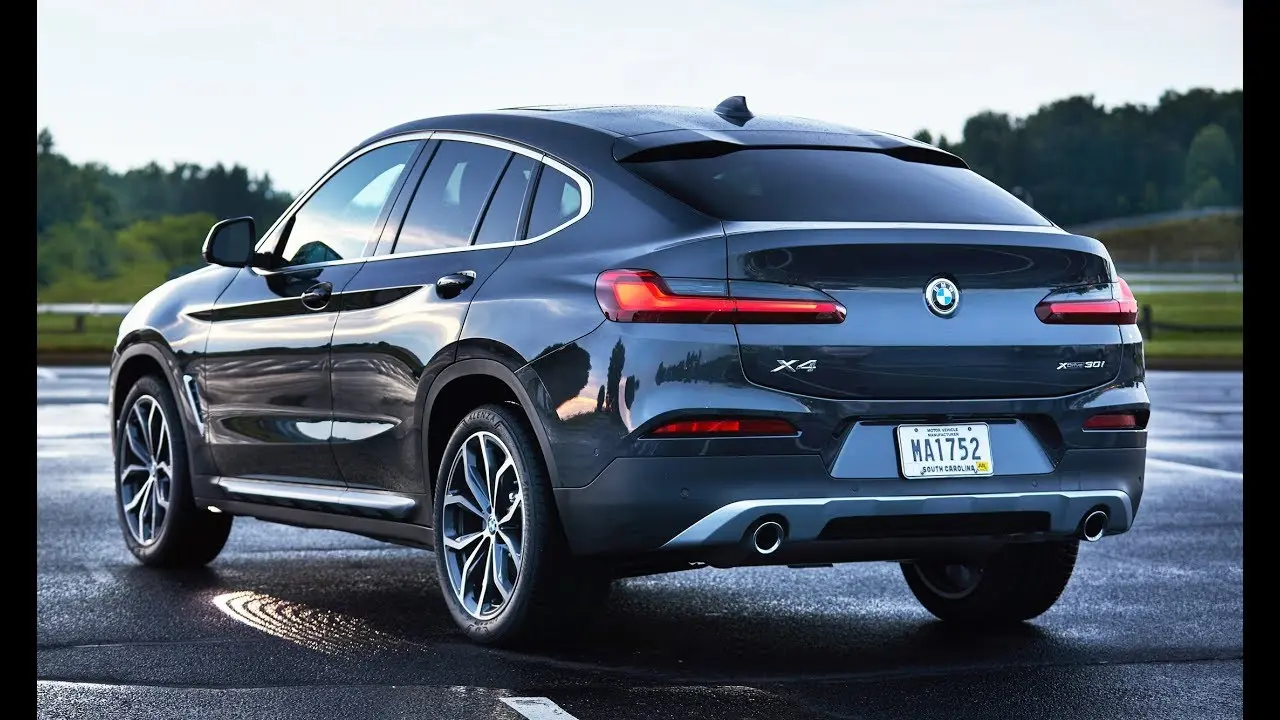 طراحی خارجی BMW X4 با چراغ‌های LED و خطوط تیز