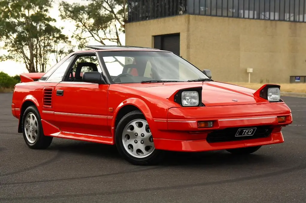 طراحی منحصر به فرد Toyota MR2 با خطوط تیز و پنجرههای بزرگ