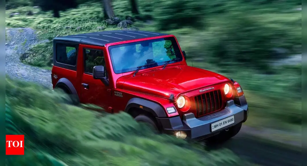 داخل کابین Mahindra Thar با داشبورد مدرن و امکانات کاربردی