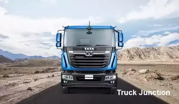کابین کشنده BharatBenz 5528T با طراحی مدرن و سیستم تهویه مطبوع
