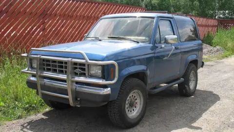 طراحی خارج از جعبه و بدنه مدرن Ford Bronco II
