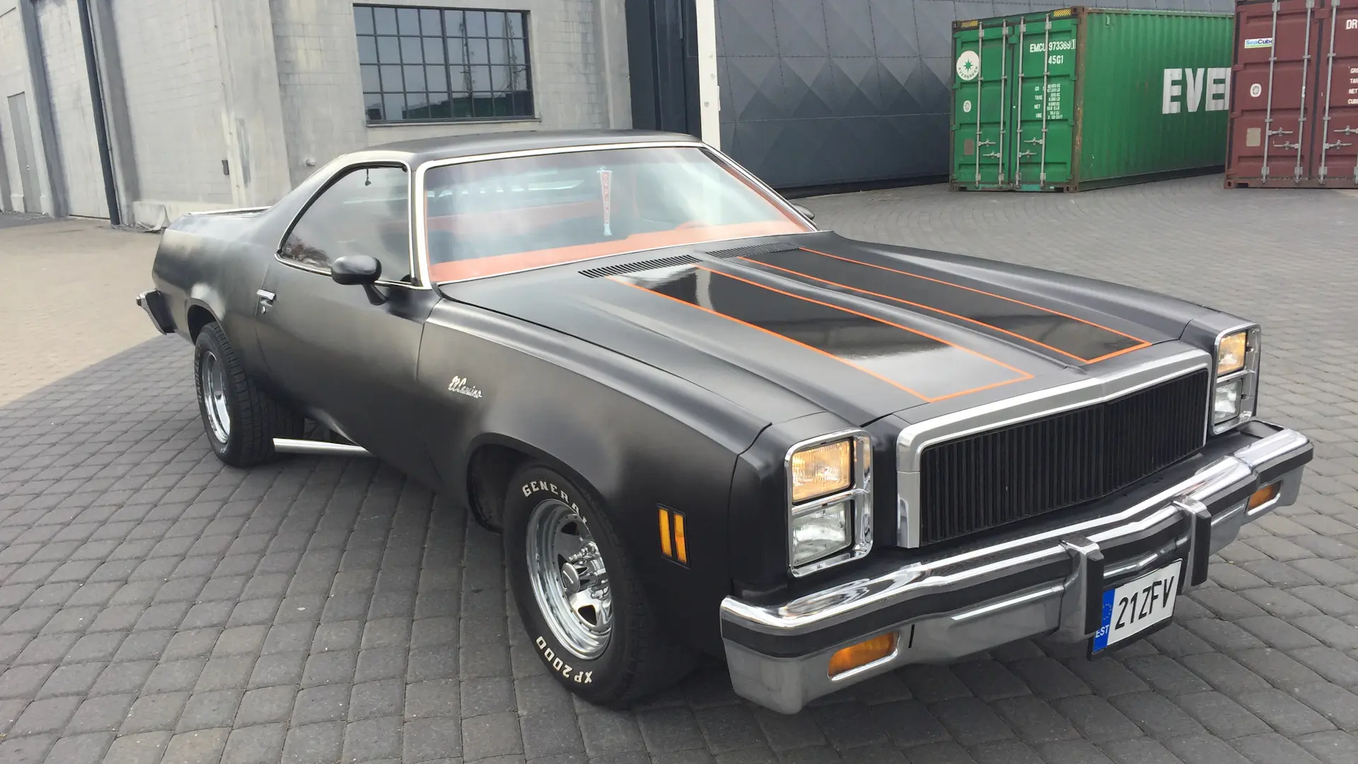 نمایی از مدل کلاسیک Chevrolet El Camino با طراحی منحصر به فرد و خطوط ساده دهه ۱۹۶۰