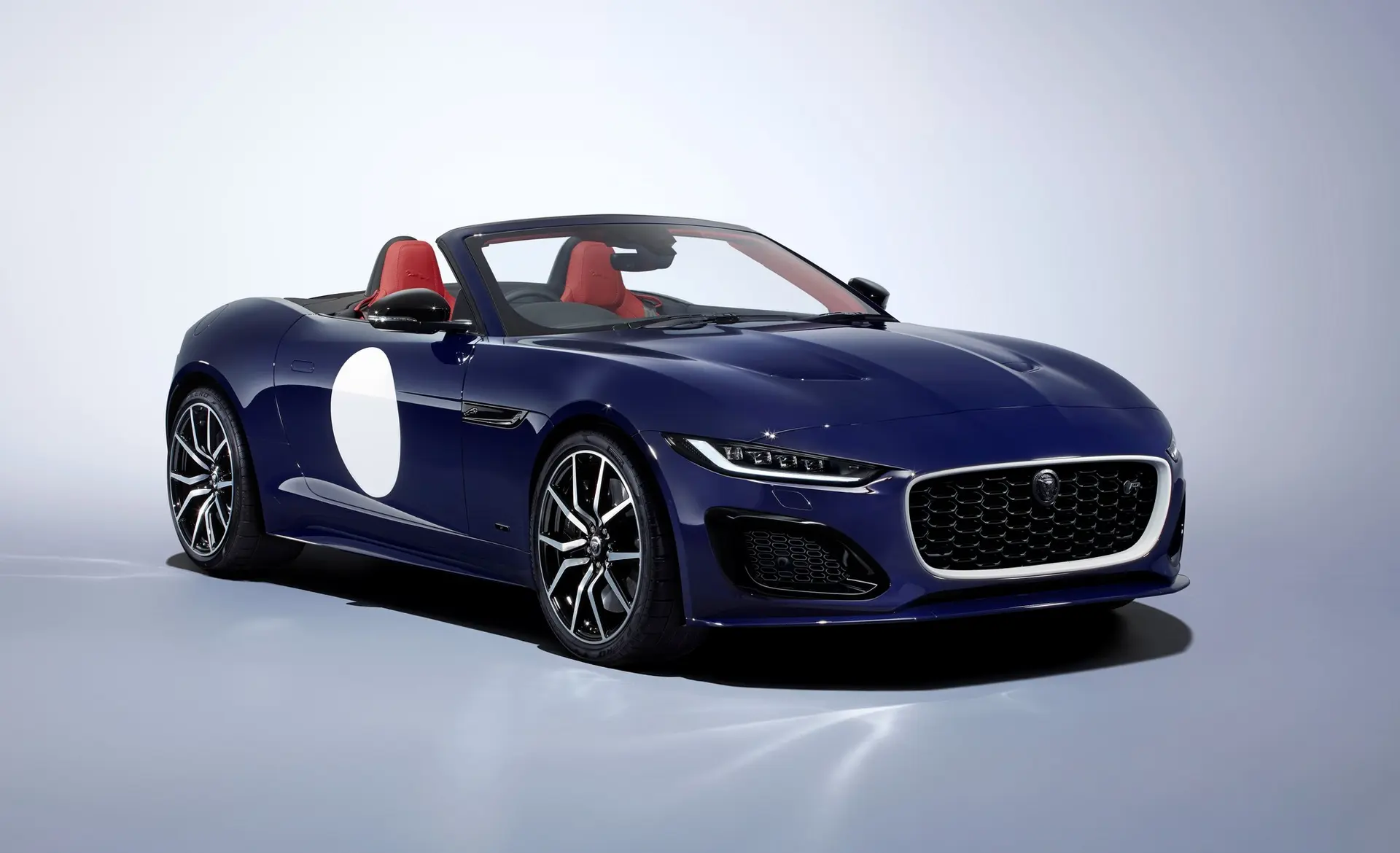 جگوار F-Type با طراحی مدرن و موتور قدرتمند