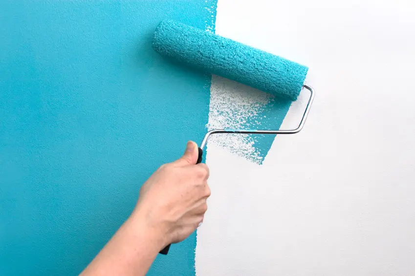 نمونه رنگهای مختلف روی دیوار برای مقایسه و انتخاب بهتر