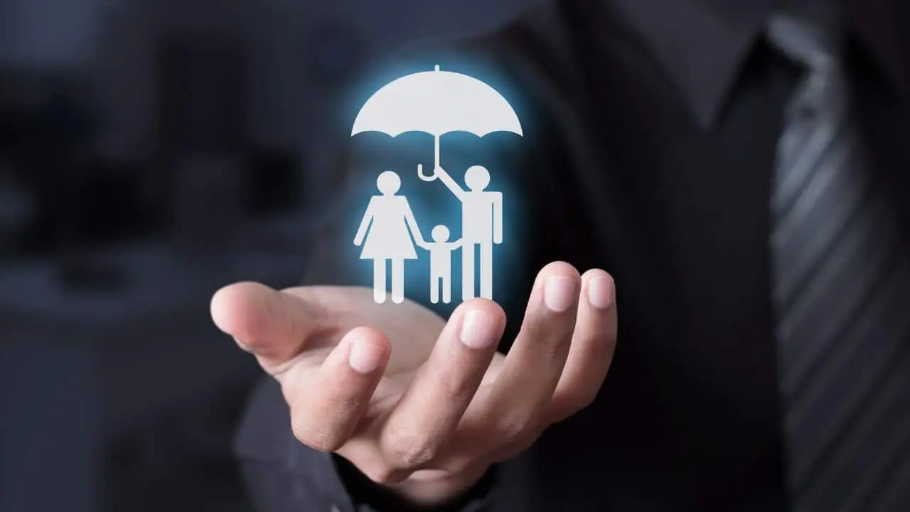 مذاکره با وکیل برای تعیین دیه عادلانه