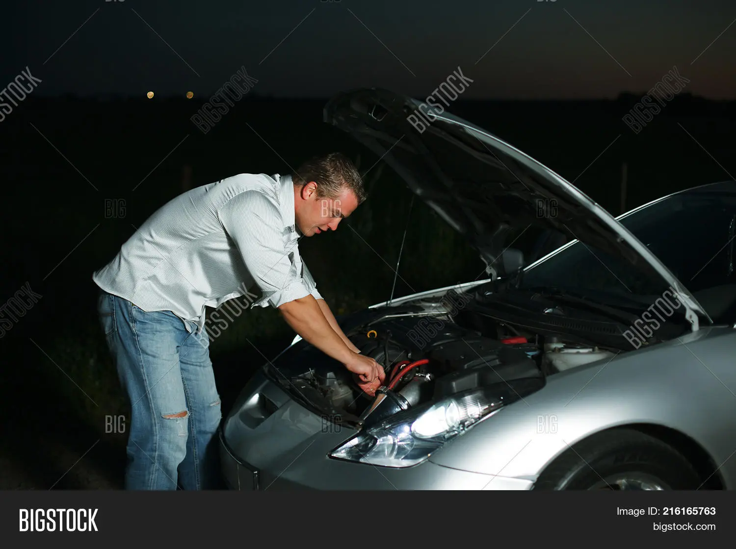 کیف کمکهای اضطراری داخل خودرو