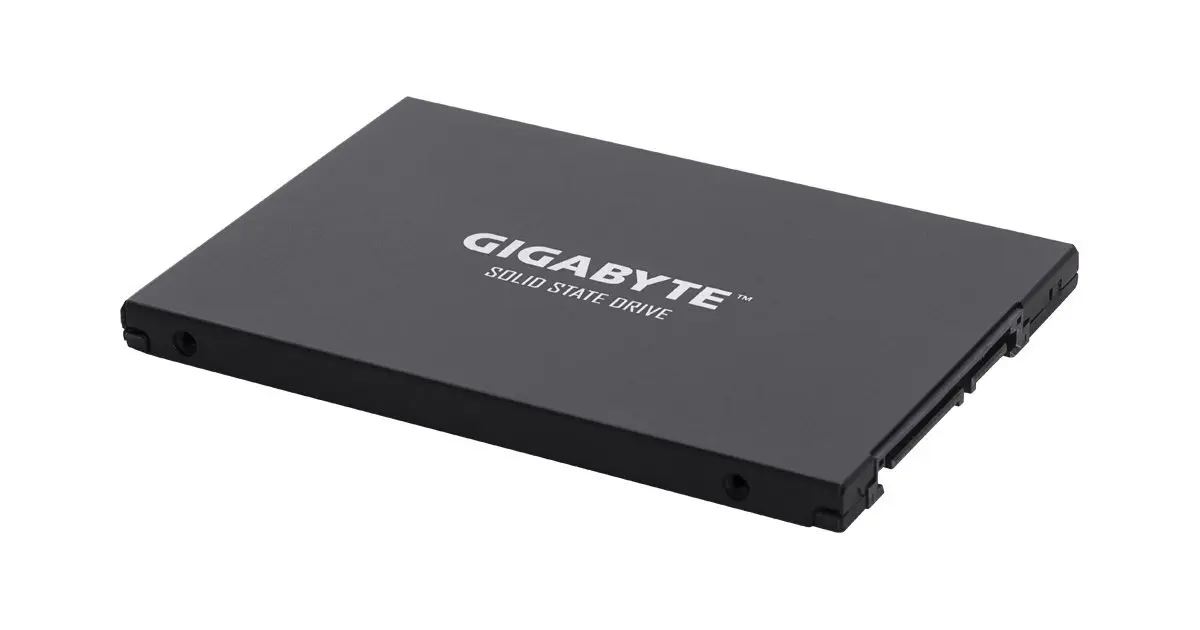 نمونه‌ای از SSDهای NVMe Enterprise با طراحی حرفه‌ای و ویژگی‌های سازمانی