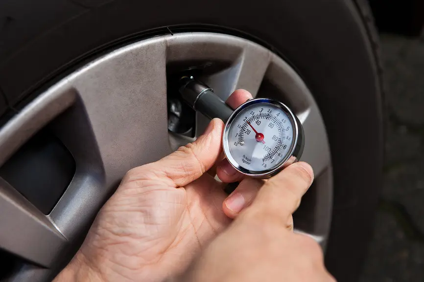 لاستیک خودرو با فشار باد مناسب و نامناسب