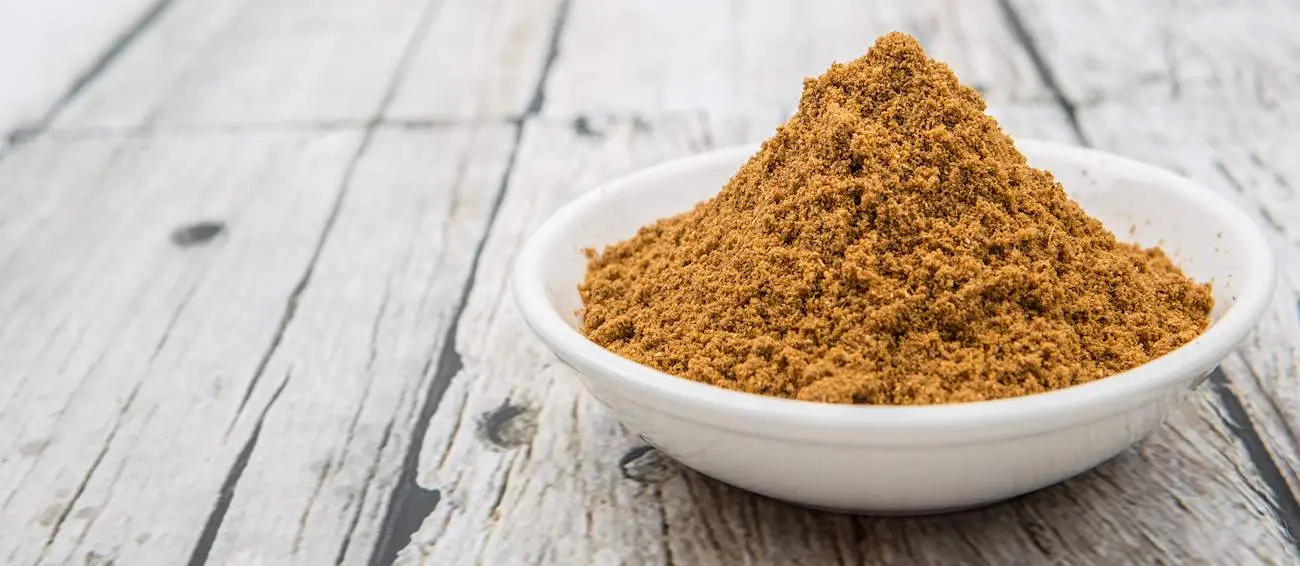 بازار سنتی ماسال با فروشگاه‌های سنتی و محصولات محلی