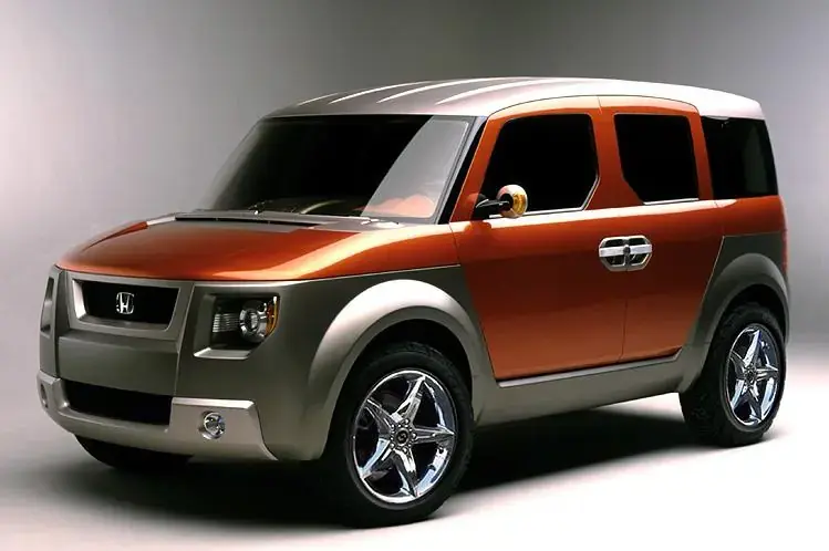 هوندا Gold Wing با طراحی تورینگ و موتور چهار سیلندر