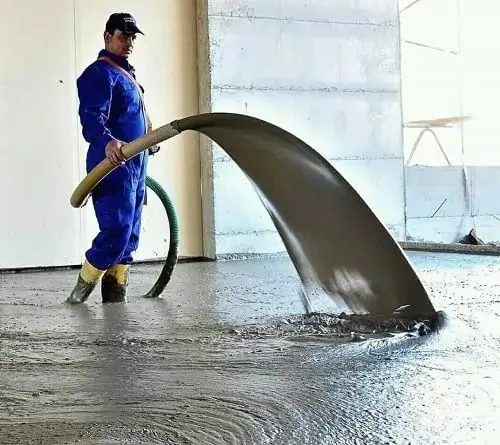 نمونهای از فوم بتن با ساختار حبابدار و سبک