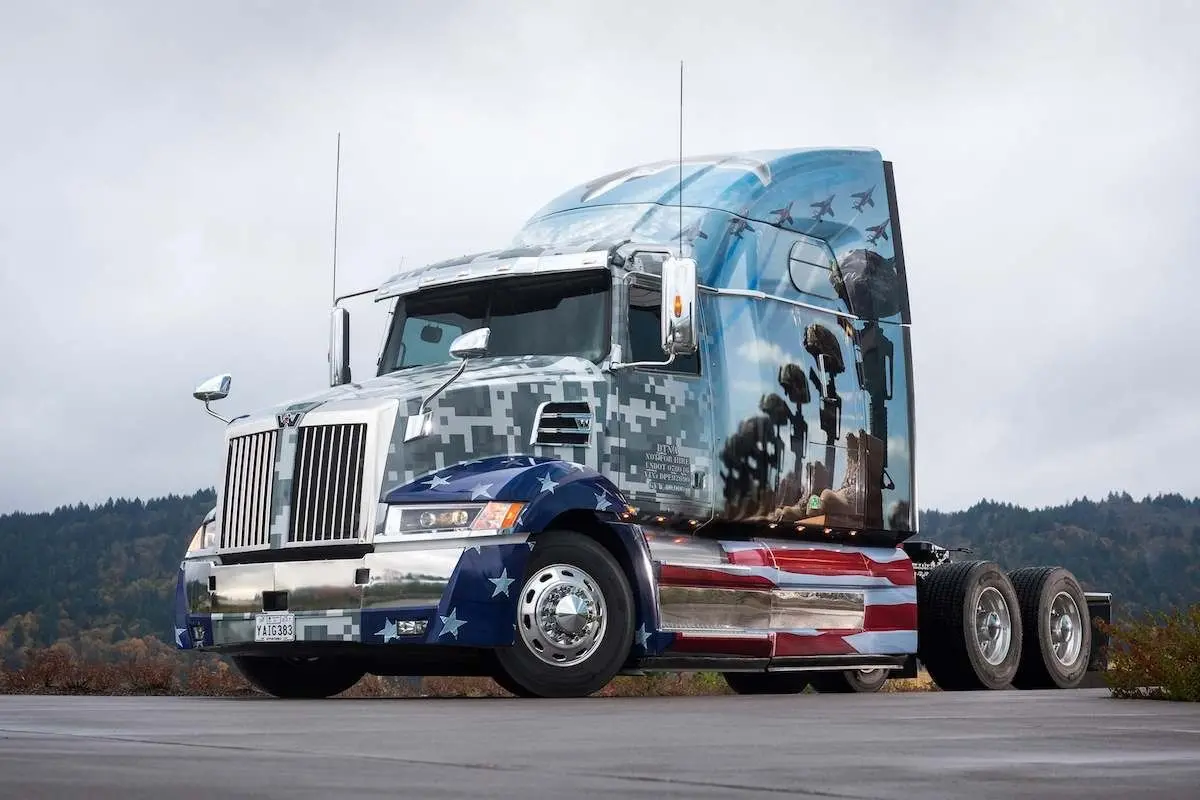 کابین جدید کامیون Western Star با طراحی ارگونومیک و فضای داخلی بهبود یافته