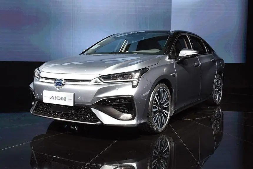 سیستم شارژ سریع و باتری‌های با ظرفیت بالا در خودروهای برقی GAC