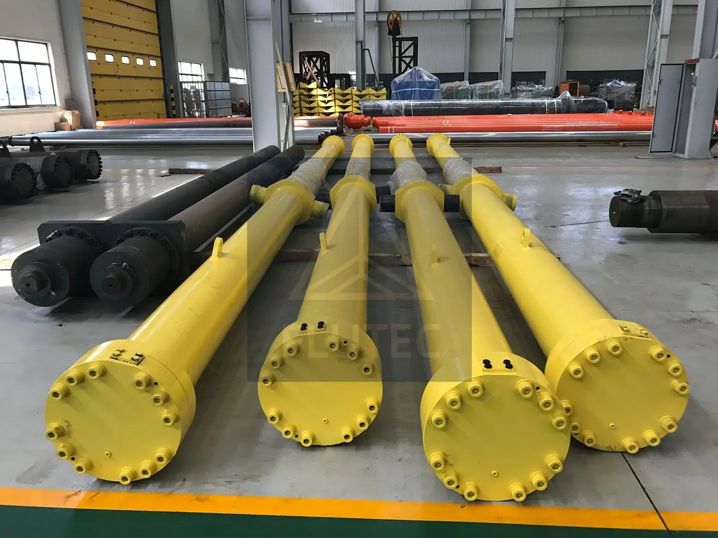 جک بالابر اتاق — Hoist Cylinder
