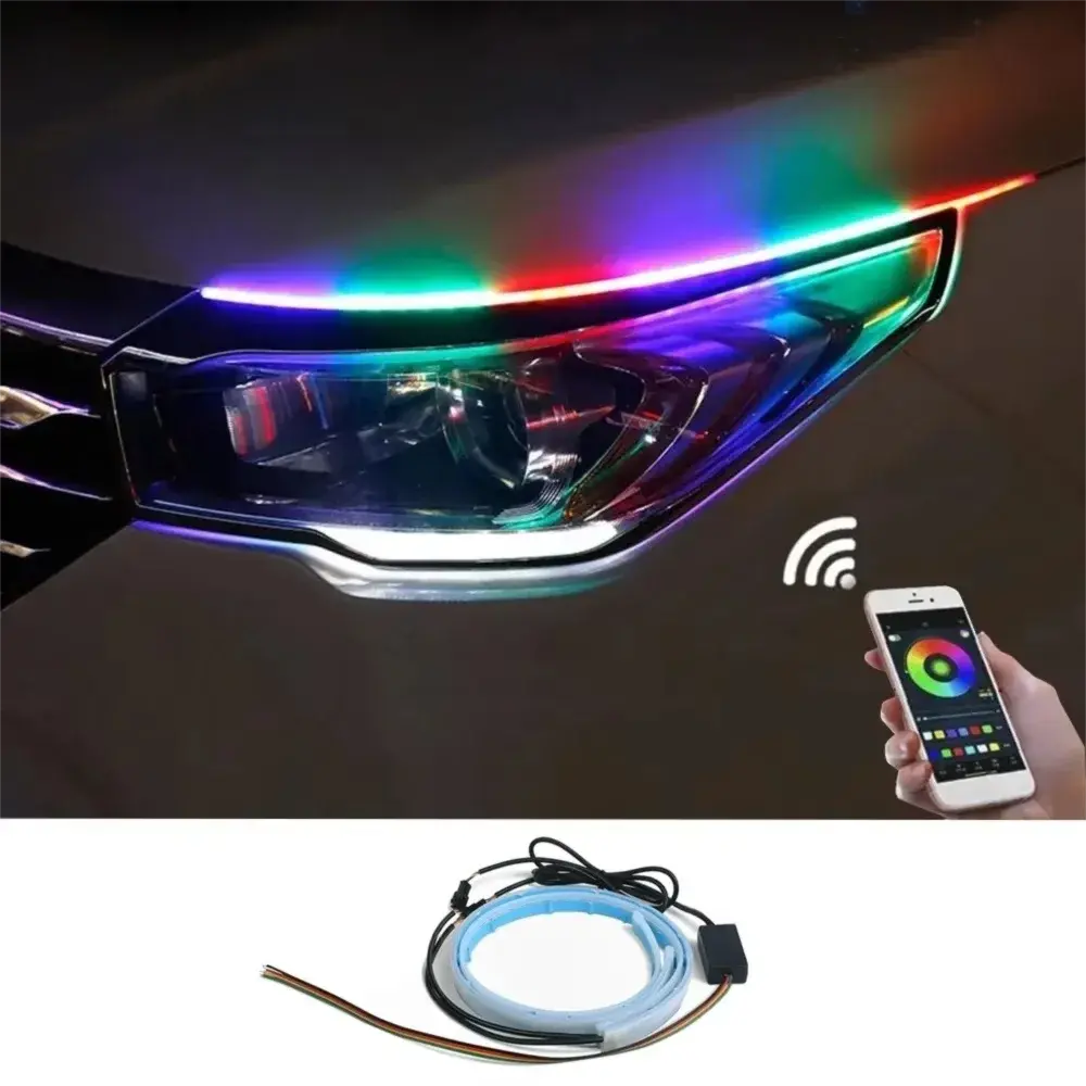 قطعات داخلی یک چراغ LED خودرو با نمایش دیودهای نورگسیل و مدار الکتریکی