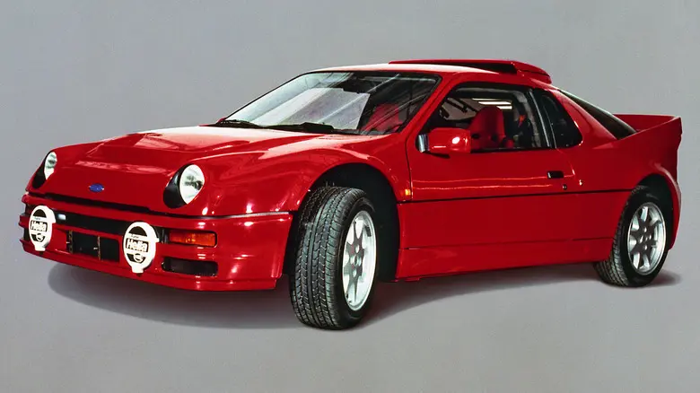 Ford RS200 در نمایشگاه خودروهای کلاسیک با طراحی بدنهای منحصر به فرد