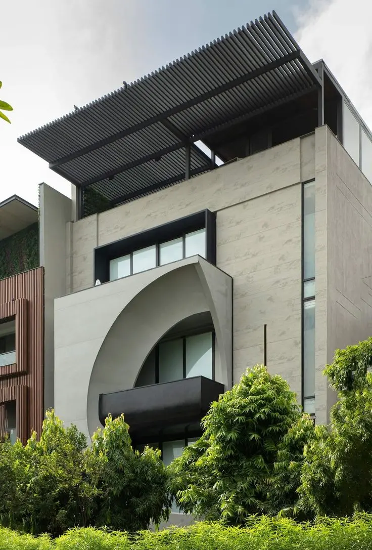 نمای ساختمان با طراحی هندسی و پویا