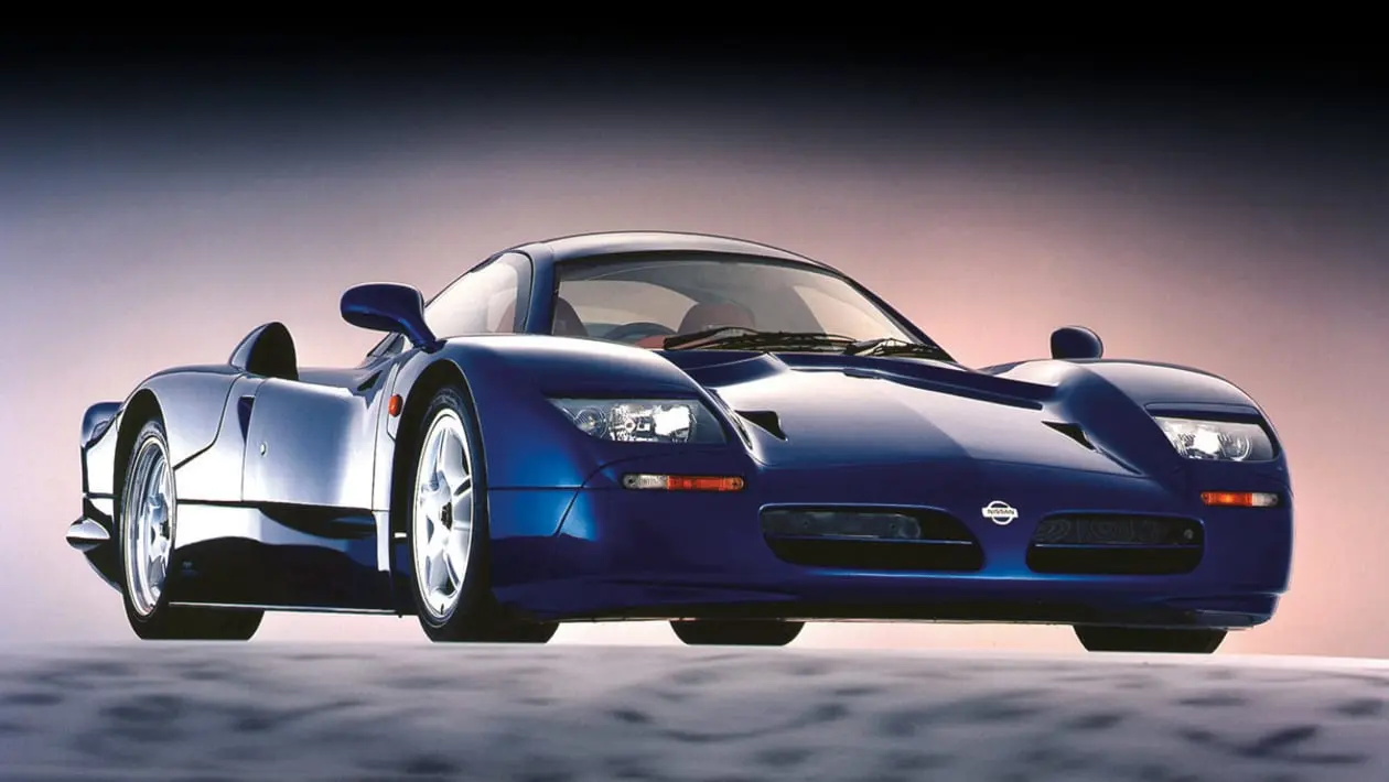 نissan R390 GT1 با موتور V8 دو توربو و طراحی بدنه مسابقهای