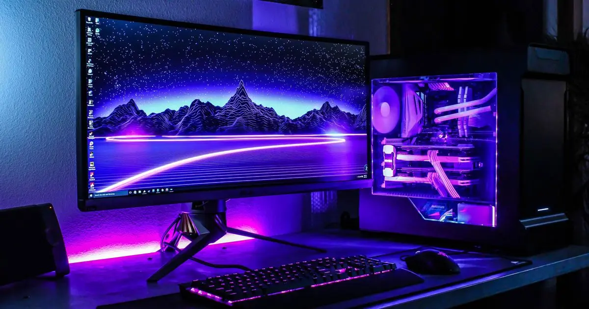 مقایسه بین یک کامپیوتر معمولی و یک AI PC از نظر سخت‌افزار و عملکرد