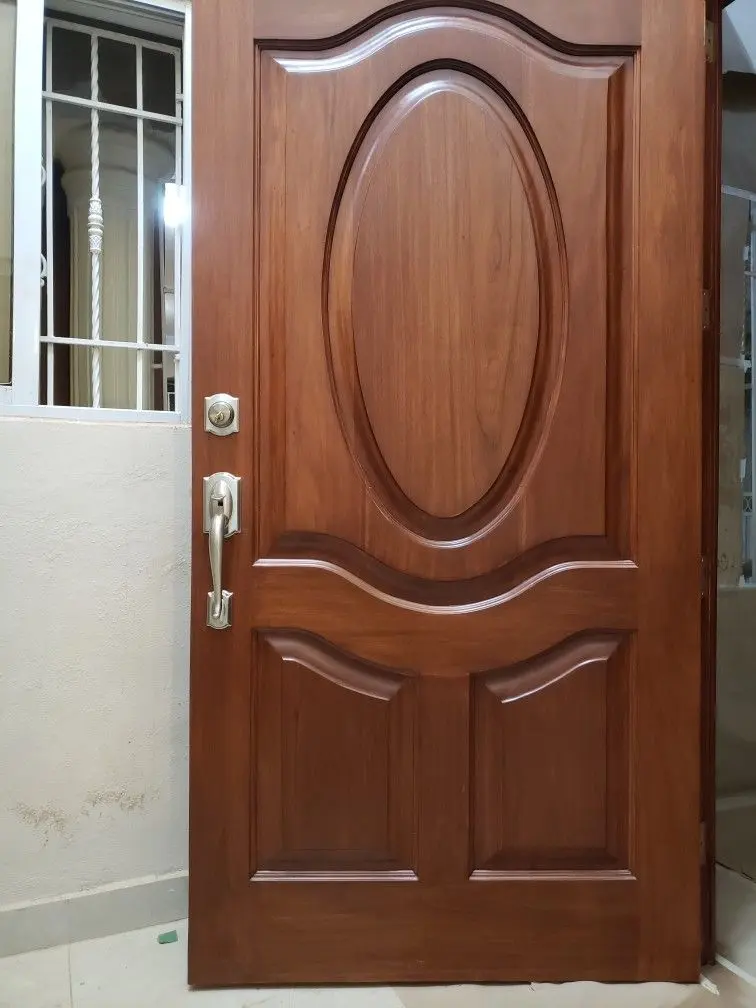 روغنکاری و نگهداری درب چوبی برای افزایش عمر آن